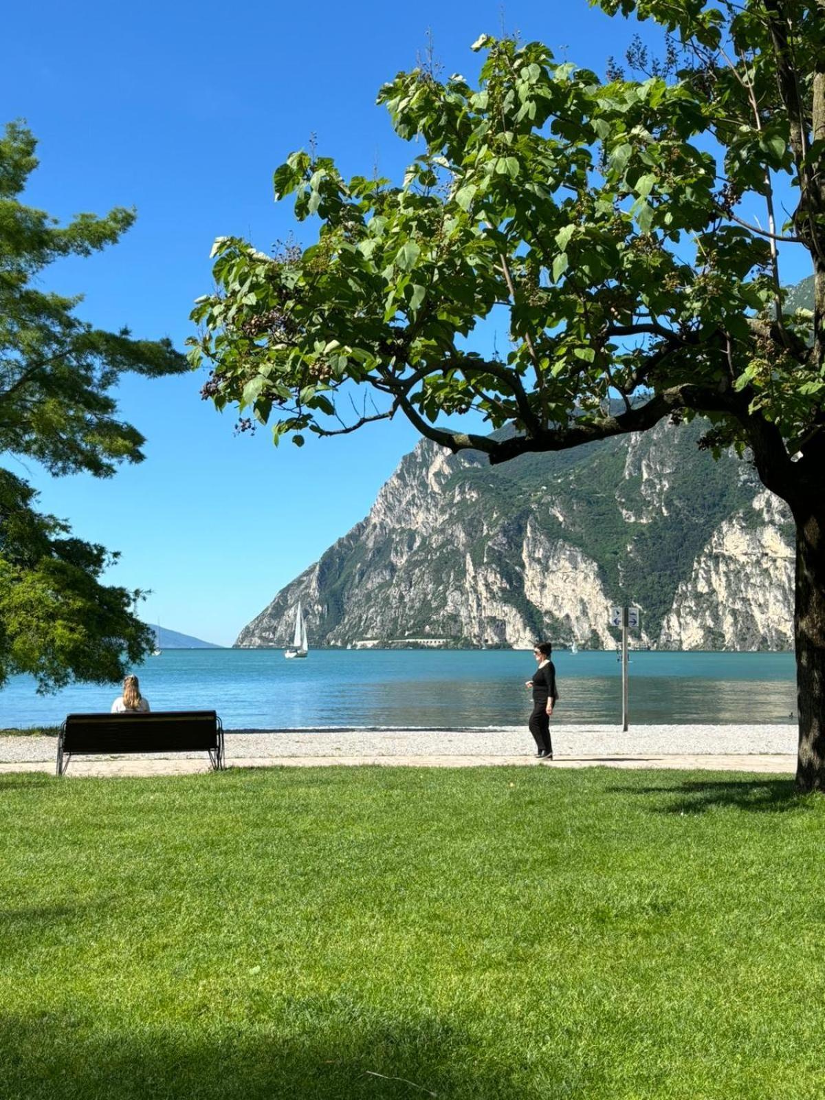 Апартаменти Garden & Pool Perugini Torbole Sul Garda Екстер'єр фото